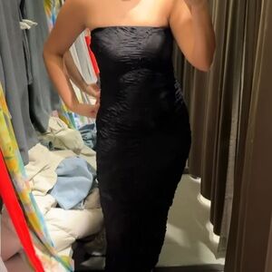 Zara body con black midi dress